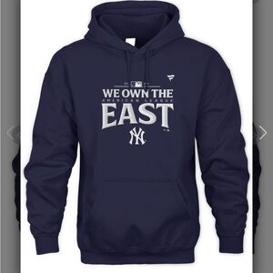 $45 msrp new in bag NY Yankees Men's Navy hoodie sz large